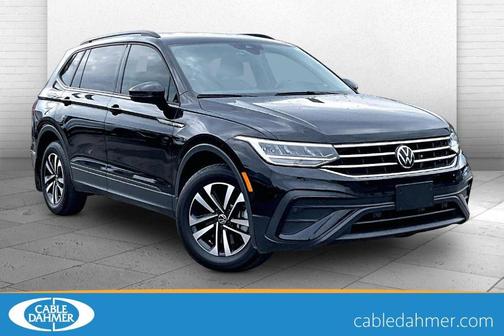 Deep Black Pearl Effect 2024 Volkswagen Tiguan 2.0T S