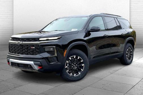 Mosaic Black Metallic 2026 Chevrolet Traverse Z71