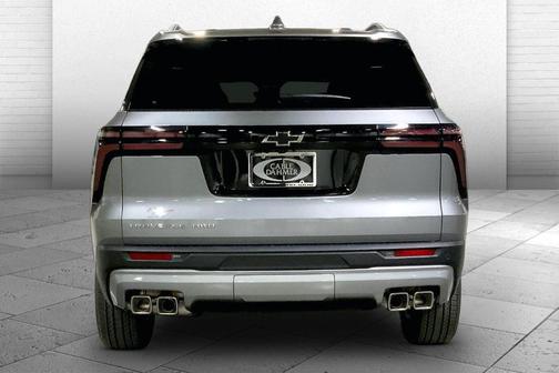 Sterling Gray Metallic 2026 Chevrolet Traverse LT