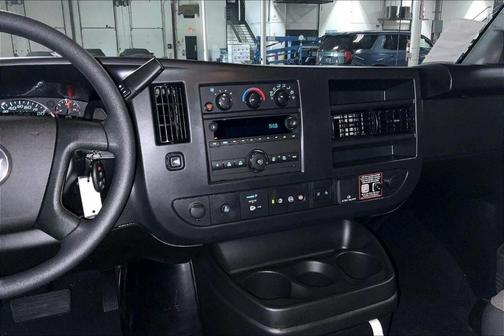 Summit White 2026 Chevrolet Express 3500 LT