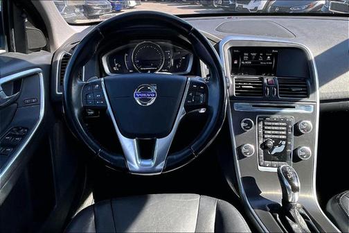 2015 Volvo XC60 T6 Platinum