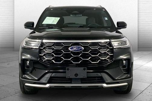 Agate Black Metallic 2025 Ford Explorer Platinum