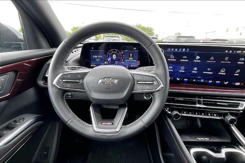 Sterling Gray Metallic 2026 Chevrolet Traverse Z71