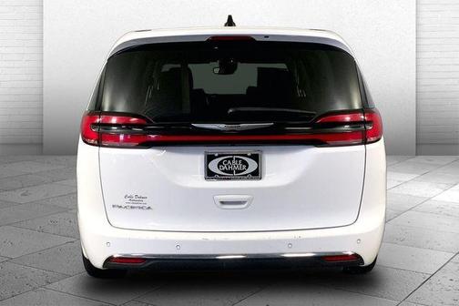 Bright White Clearcoat 2024 Chrysler Pacifica Touring-L