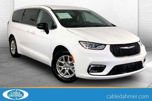 Bright White Clearcoat 2024 Chrysler Pacifica Touring-L