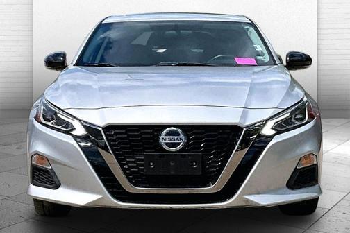 Brilliant Silver Metallic 2019 Nissan Altima 2.5 SR