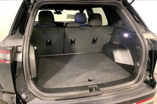 Mosaic Black Metallic 2026 Chevrolet Equinox LT