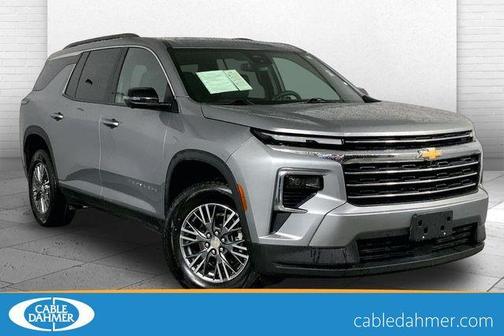 Sterling Gray Metallic 2024 Chevrolet Traverse LT