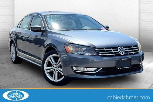 Platinum Gray Metallic 2013 Volkswagen Passat 2.0 TDI SEL Premium