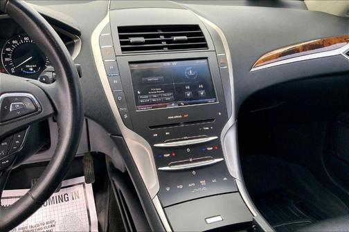 2016 Lincoln MKZ Base