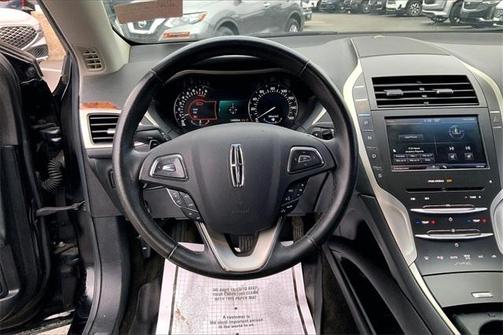 2016 Lincoln MKZ Base