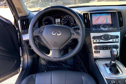 2013 INFINITI G37x Base