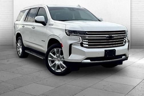 Iridescent Pearl Tricoat 2024 Chevrolet Tahoe High Country
