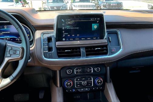 Iridescent Pearl Tricoat 2024 Chevrolet Tahoe High Country