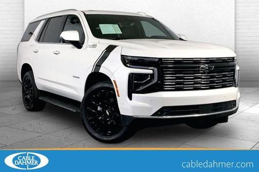Iridescent Pearl Tricoat 2025 Chevrolet Tahoe High Country