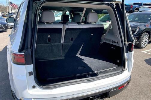 Bright White Clearcoat 2022 Jeep Wagoneer Series II