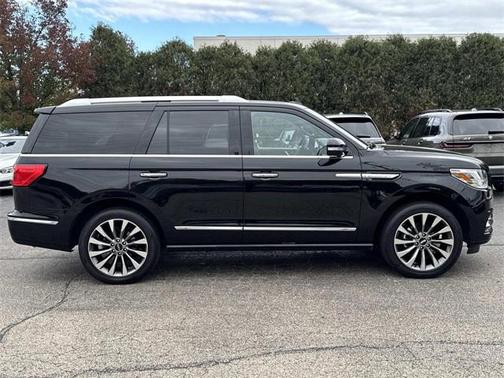 2018 Lincoln Navigator Select