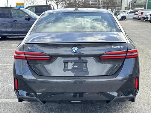 2026 BMW 550e xDrive