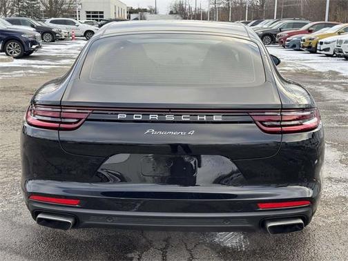2019 Porsche Panamera 4