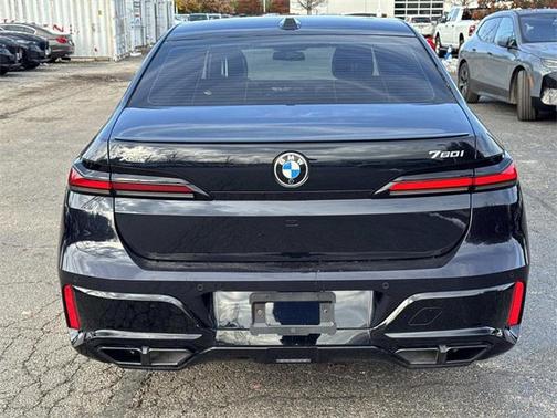 2023 BMW 760 i xDrive