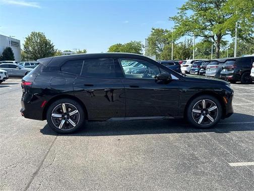 2026 BMW iX xDrive45