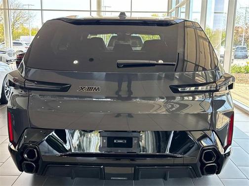 2025 BMW XM