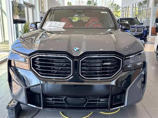 2025 BMW XM