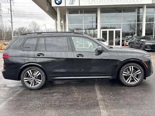 2026 BMW X7 M60i