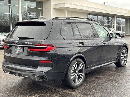 2026 BMW X7 M60i