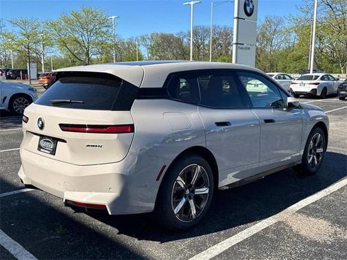 2026 BMW iX xDrive45