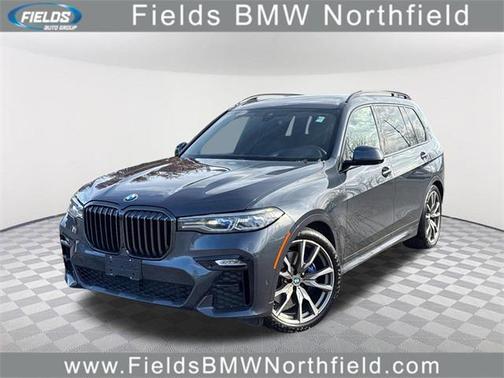 Gray Metallic 2022 BMW X7 M50i
