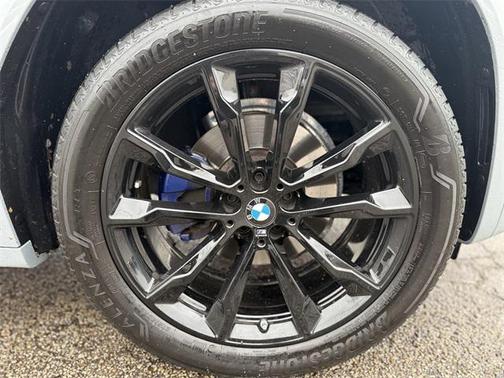 2024 BMW X4 xDrive30i