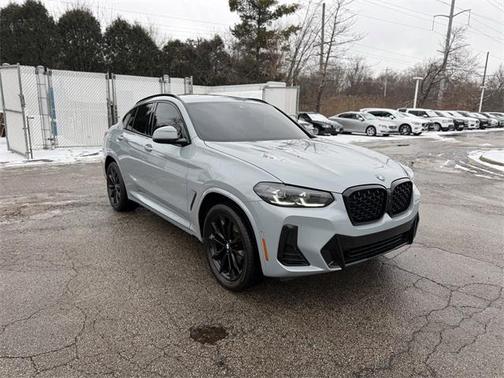 2024 BMW X4 xDrive30i