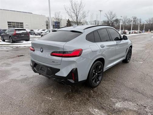 2024 BMW X4 xDrive30i