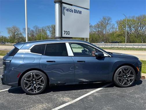 2026 BMW iX xDrive60