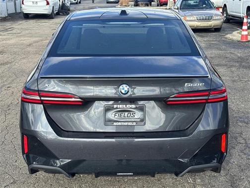 2026 BMW 550e xDrive