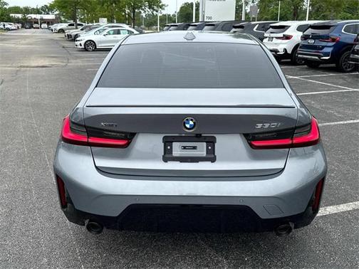 2025 BMW 330 i xDrive