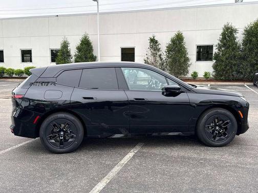 2026 BMW iX xDrive60