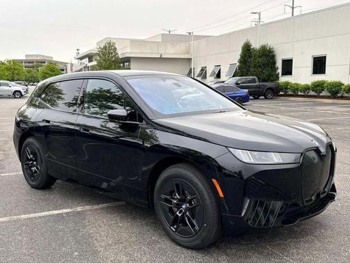 2026 BMW iX xDrive60