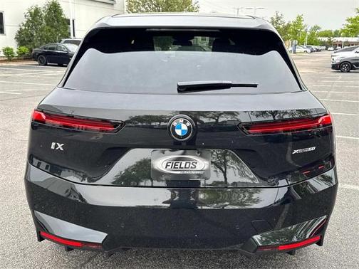 2026 BMW iX xDrive60