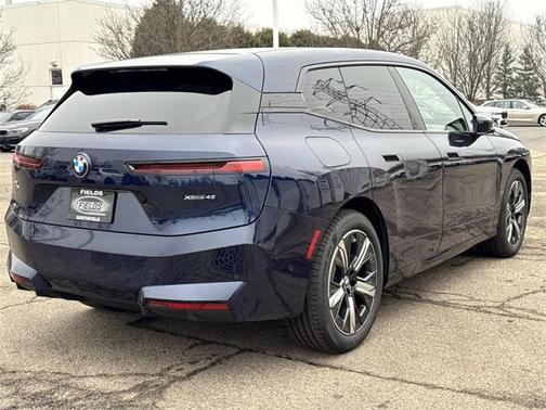 2026 BMW iX xDrive45