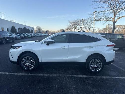 2022 Toyota Venza XLE