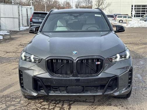 2026 BMW X5 M60i