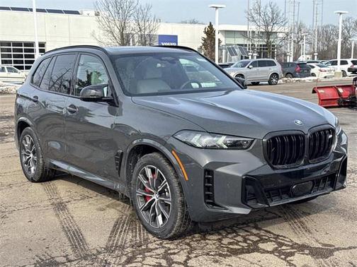 2026 BMW X5 M60i