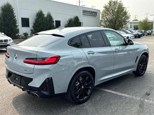 2022 BMW X4 xDrive30i