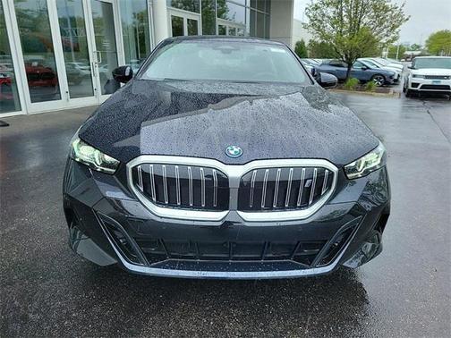 2025 BMW i5 xDrive40