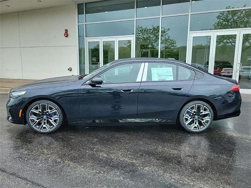 2025 BMW i5 xDrive40