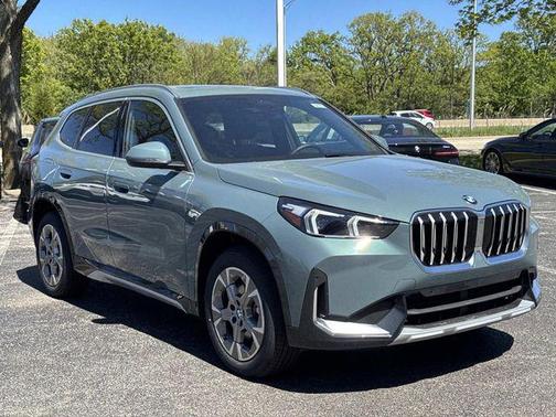 Cape York Green Metallic 2026 BMW X1 xDrive28i