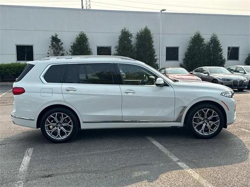 2022 BMW X7 xDrive40i