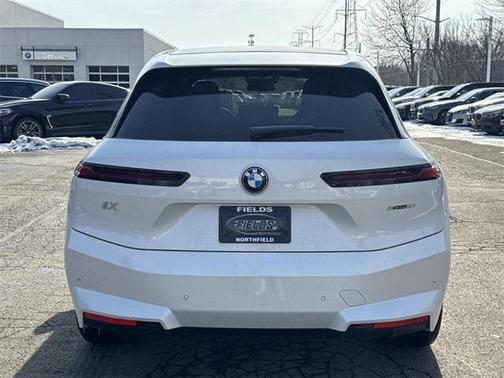 2026 BMW iX xDrive60